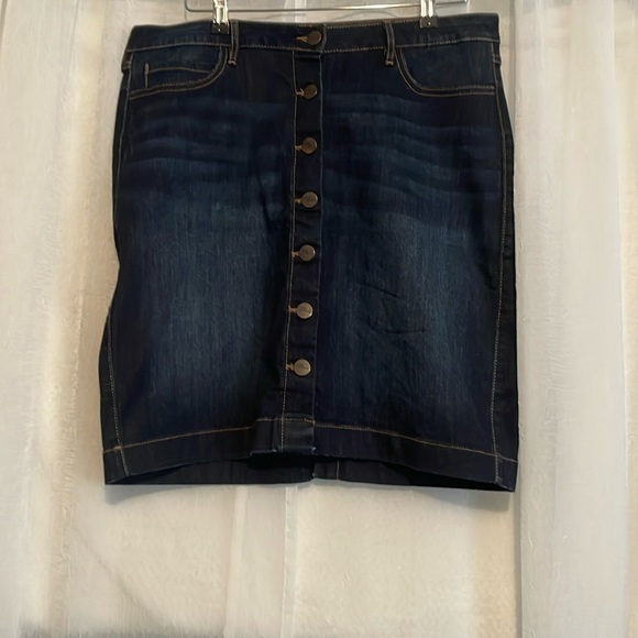 Rickie’s women’s denim button down skirt size 10 - Picture 1 of 4